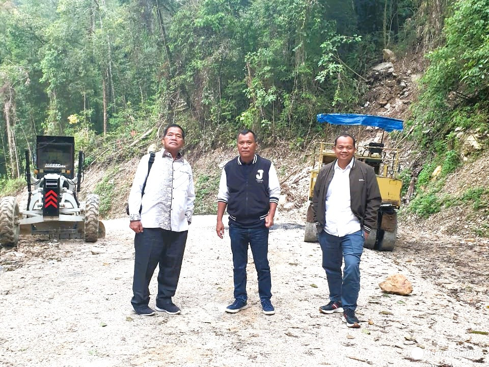 Dorong Konektivitas Antarkabupaten, Pimpinan DPRD Pakpak Bharat Koordinasikan Kelanjutan Pembangunan Jalan Delleng Simpon