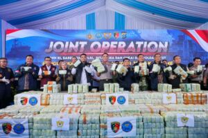 Kapolri Apresiasi Bobby Nasution Larang ASN Sumut Pakai Vape